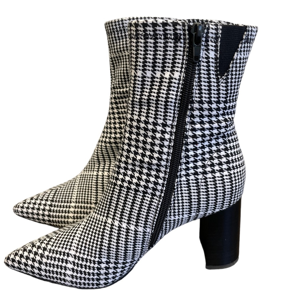 JEFFREY CAMPBELL Siren Houndstooth Black White Pointed Toe Zip Up Boots -Size 8